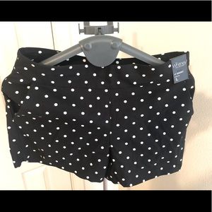 Black and white polkadot stretch shorts